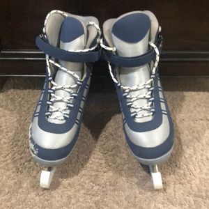 BOGO Navy Blue & Silver Ice skates